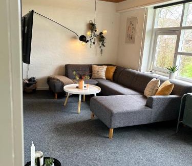 Holstebro Municipality Apartment | Overnatning med plads til mange