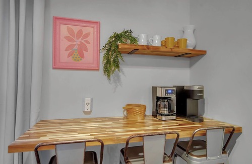 Orchard Park Apartment | Overnight in OP | Location, Vibe, Location!