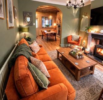 Congleton House | Overnight sleeper, Railway Cottage