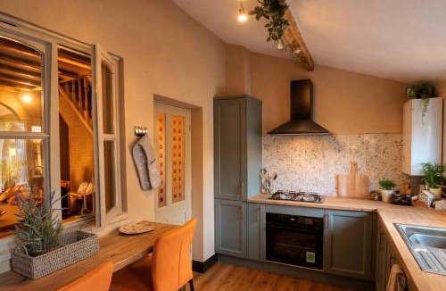 Congleton House | Overnight sleeper, Railway Cottage