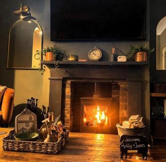 Congleton House | Overnight sleeper, Railway Cottage