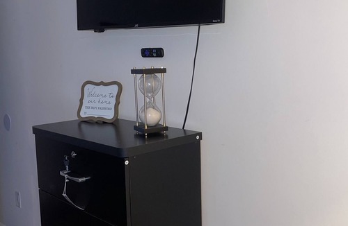 Hicksville Apartment | Oversize1Bedroom near everything !