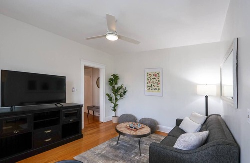Cleveland Circle Apartment | Oversized 1Bed w/Outdoor Pool & Elevator