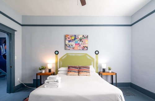 Midtown House | Overton/Medical District 2 units/7 beds/sleeps 14