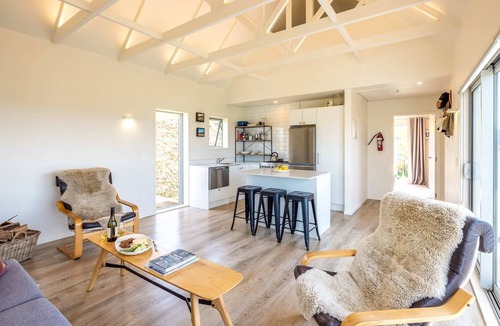 Ostend House | Overview by Stay Waiheke