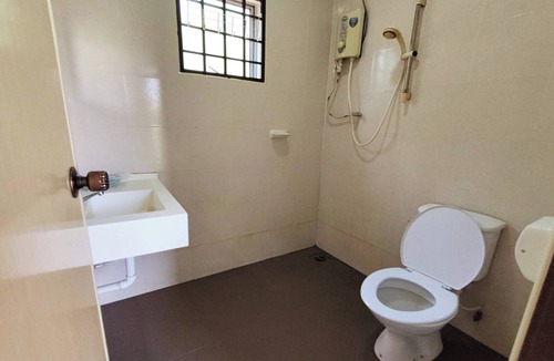 Sitiawan House | Ovilla Home B&B