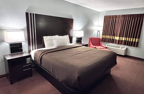 Owensville Hotel | Owensville Motor Inn