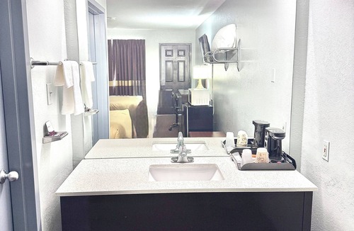 Owensville Hotel | Owensville Motor Inn