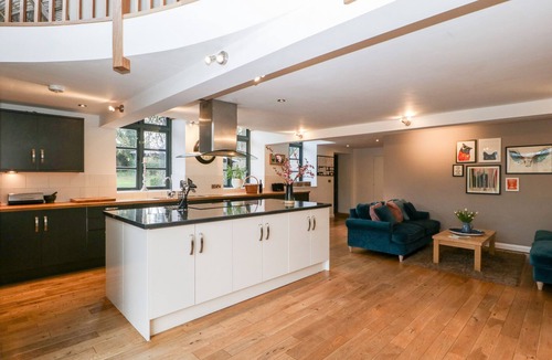 Little Cowarne Cottage | Owl Barn