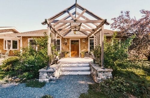 Blue Hill House | Owl Point - Waterfront Maine