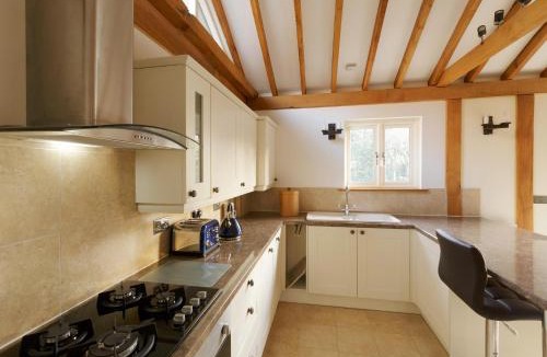 Stoke Ash House | Owl's Hoot