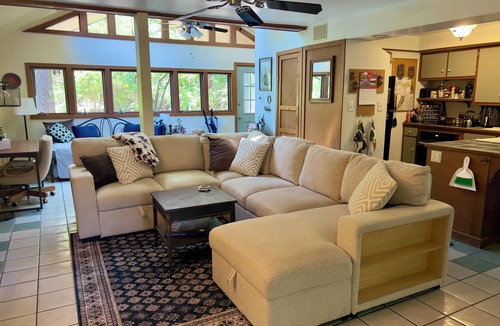 Wolf Creek House | Owl's Nest 2- With 2 floors to spread out, bring the whole gang! Including pets