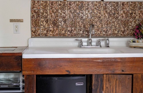 Carrying Place Hotel | Owl's Nest Suites
