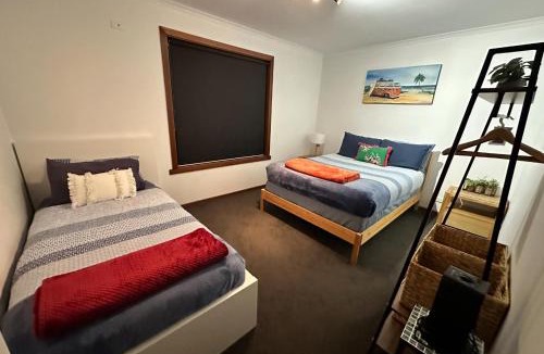 Cowes House | OwLHouse on Island