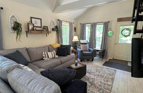 South Casco House | OWLS NEST-LIMIT 6 home