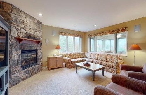 Jeffersonville Apartment | Owls Unit #6