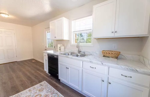 Oxford House | Oxford Cottage