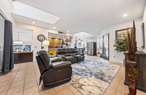 Downtown Rochester Apartment | Oxford-Park Avenue Luxury Suite