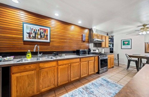 Downtown Rochester Apartment | Oxford-Park Avenue Luxury Suite