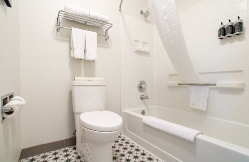 Chico Hotel | Oxford Suites Chico