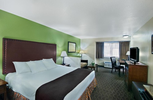 Hermiston Hotel | Oxford Suites Hermiston