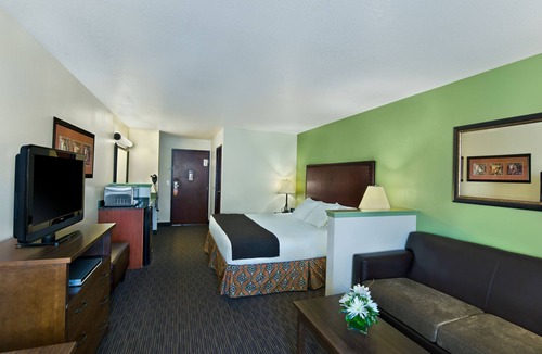 Hermiston Hotel | Oxford Suites Hermiston