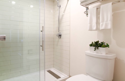 Pismo Beach Hotel | Oxford Suites Pismo Beach