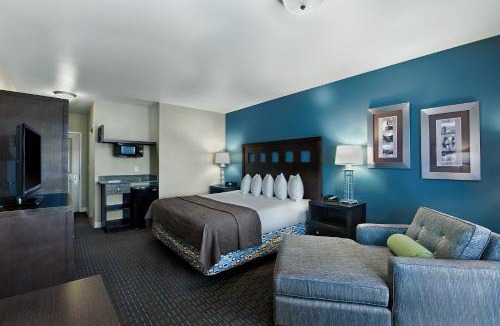 Silverdale Hotel | Oxford Suites Silverdale