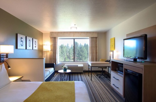 Spokane Valley Hotel | Oxford Suites Spokane Valley