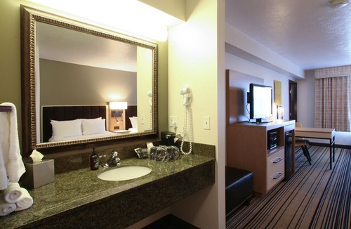 Spokane Valley Hotel | Oxford Suites Spokane Valley
