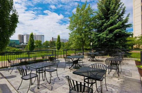 Riverside Hotel | Oxford Suites Spokane Downtown