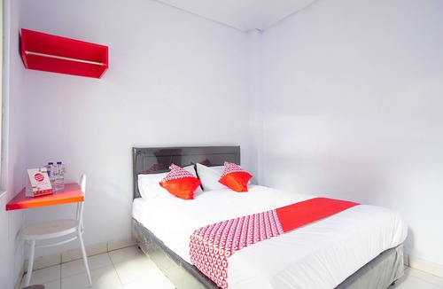 Manado Hotel | OYO 1064 Manado Airport Homestay