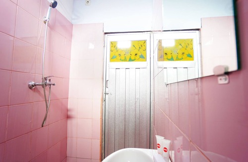 Manado Hotel | OYO 1064 Manado Airport Homestay