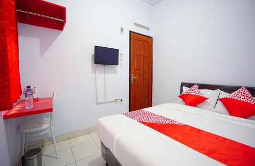Manado Hotel | OYO 1064 Manado Airport Homestay