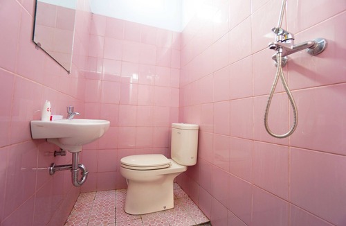 Manado Hotel | OYO 1064 Manado Airport Homestay