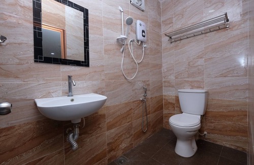 Temerloh Hotel | OYO 1104 Q Hotel