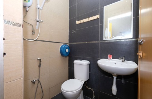 Taman Rotan Tunggal Hotel | OYO 1190 Nice Stay Hotel