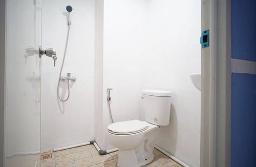 Balikpapan Hotel | OYO 1272 Grand Garuda Guest House