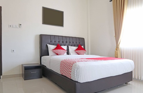 Padang Hotel | OYO 1326 Mahakam Guest House
