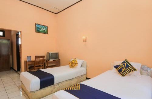 Kalibaru Hotel | OYO 2465 Hotel Raung View