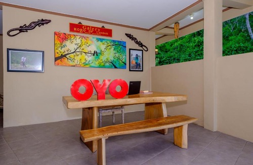 Selong Belanak Hotel | OYO 2823 Artati Bungalows And Restaurant
