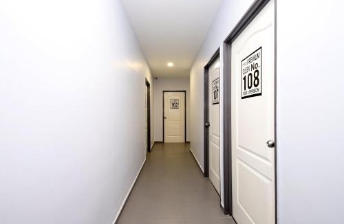 Muar Hotel | OYO 778 Bmw 2 Hotel