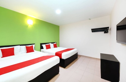 Bahau Hotel | OYO 816 Hotel De Kiara