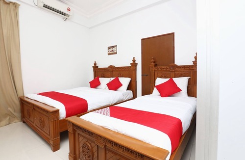 Kampung Gong Rengas Hotel | OYO 89435 Nusantara Group Hotel