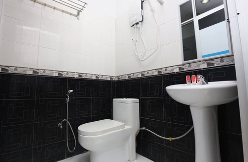 Kampung Gong Rengas Hotel | OYO 89435 Nusantara Group Hotel