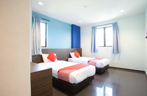 Kluang Hotel | OYO 89487 Space Hotel