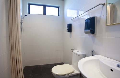 Kluang Hotel | OYO 89487 Space Hotel