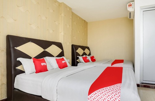Kajang Hotel | OYO 89583 Grove Hotel
