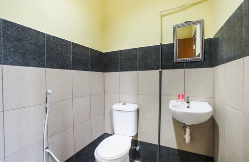 Banting Hotel | OYO 89585 Hotel Happy Inn