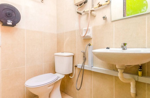 Daerah Kulai Hotel | OYO 89703 B Link Hotel